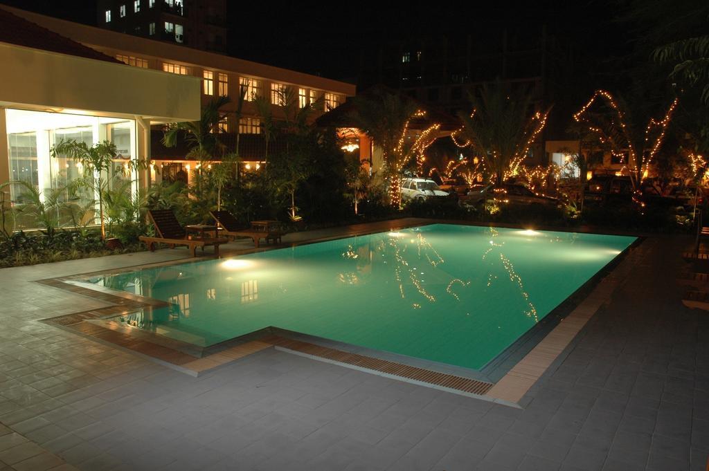 Mandalay City Hotel Exteriör bild